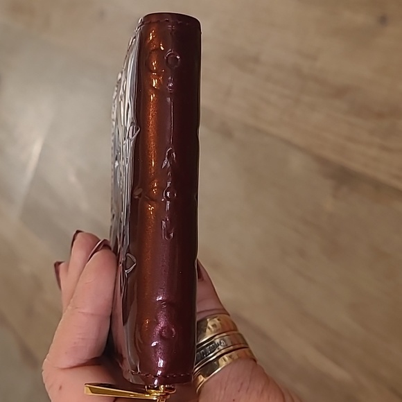 STUNNING louis vuitton Vernis leather plum wine red  zippy 4 card slots - Picture 9 of 16